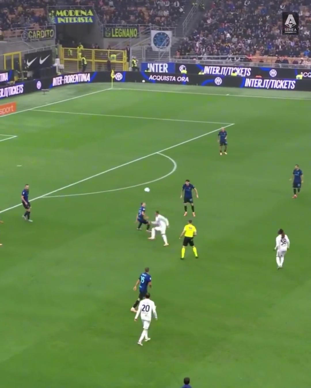  挥洒自如巴雷拉这一下真的太写意了